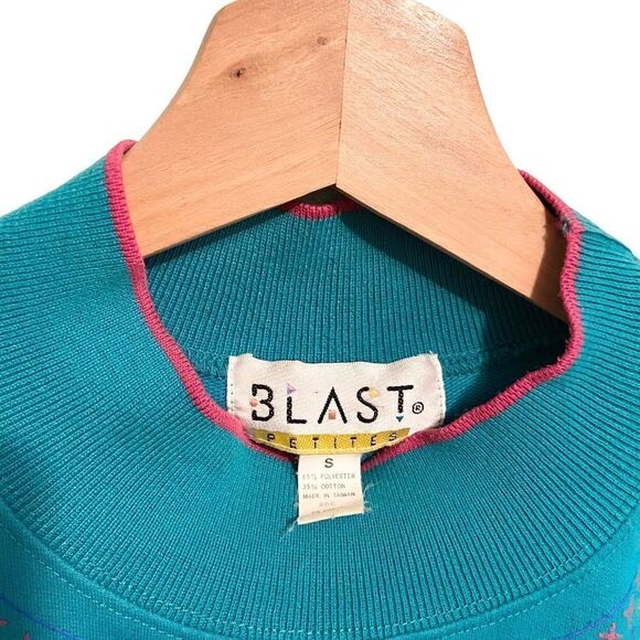 Vintage 90's Blast Yoke Patterned Elbow Length Sleeve Mock Neck Sweater in Small - Picture 7 of 11